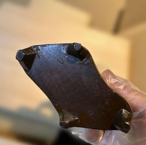 翡翠製馬の彫刻 淡い緑色