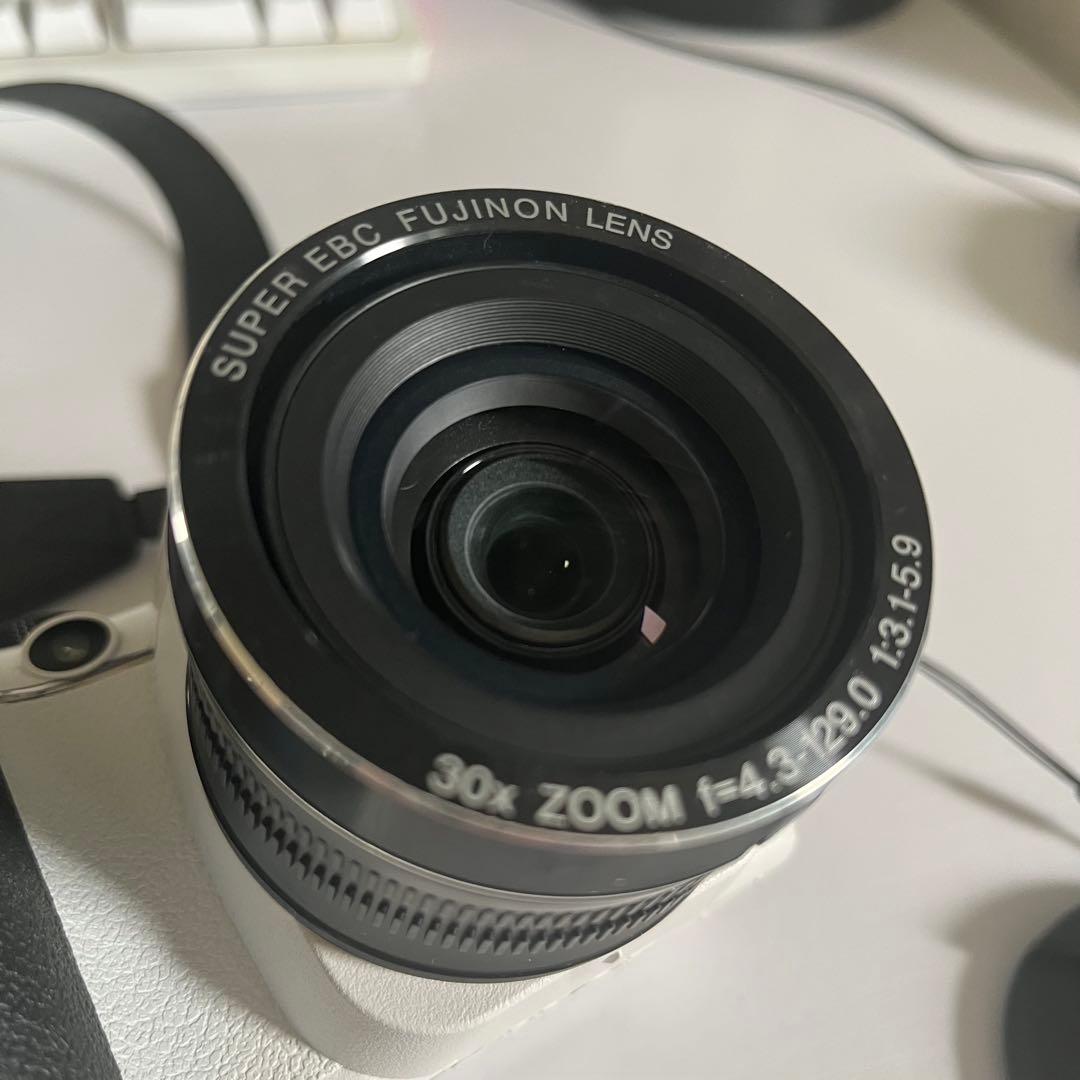 FUJIFILM FinePix S4500 ホワイト
