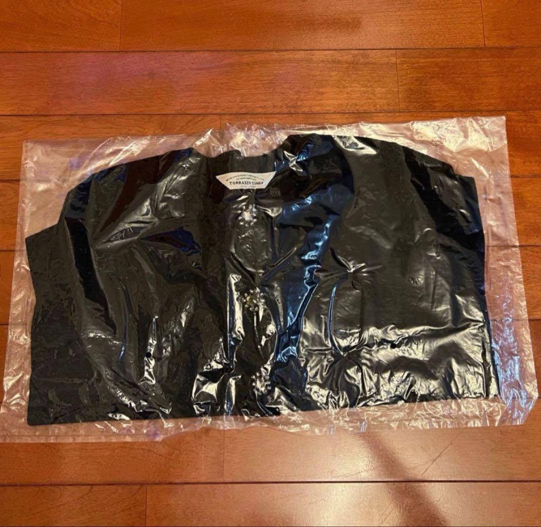 【新品】TORRAZZO DONNA ブラックカーディガン ビジューボタン
