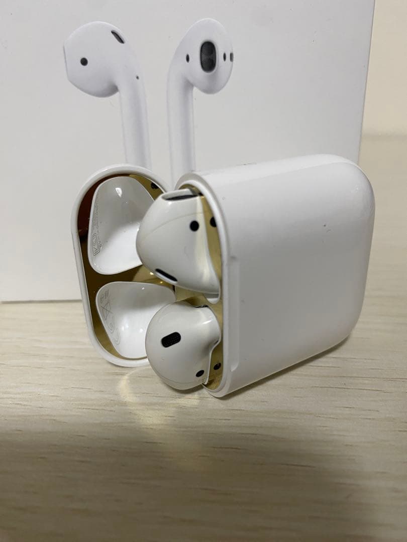 AirPods 本体 ホワイト 充電ケース付き