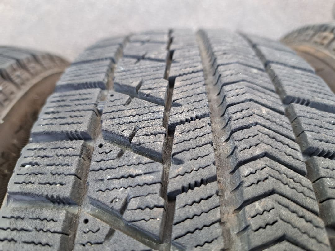 155/65R14バリ山！絶対安心ブリザック！お買い得ブリヂストン！送料￥300