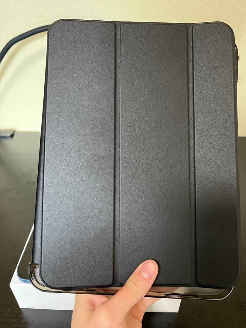 Apple iPad (ミッドナイトグリーン) 本体