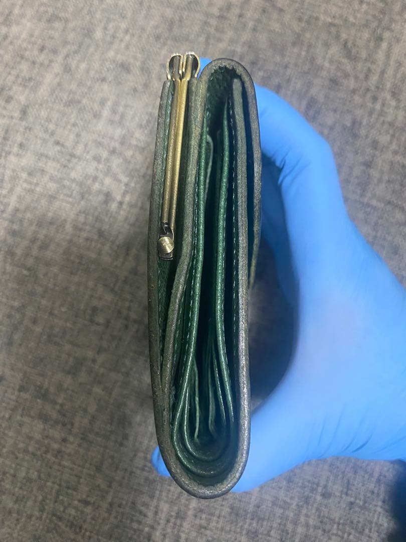 【美品】イルビゾンテ 二つ折り がま口 財布 グリーン