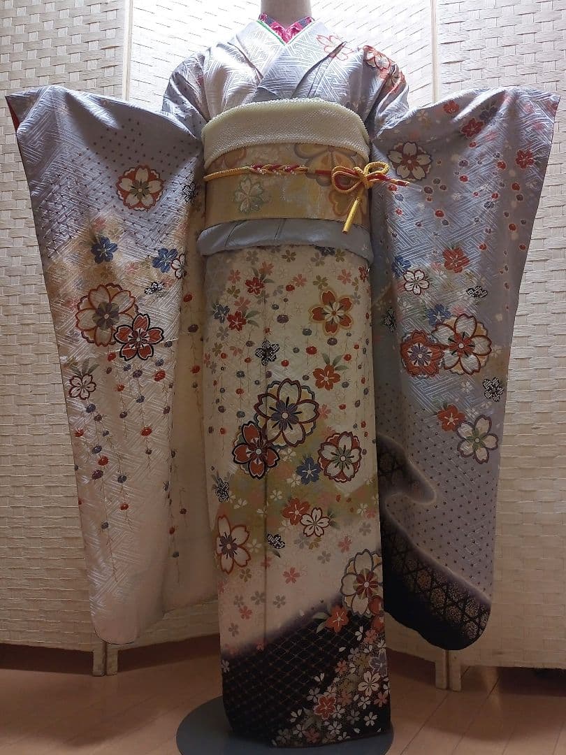 F06しぃ☆USED振袖☆ 成人式 豪華振袖6点セット