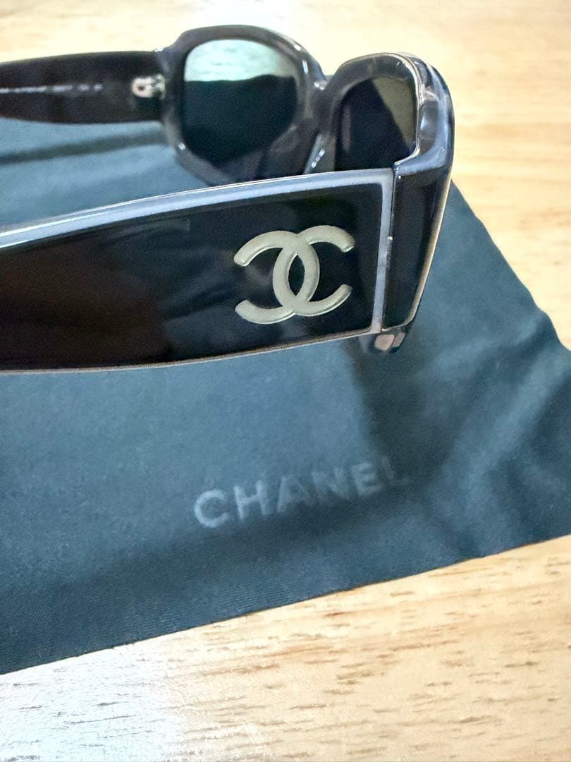 CHANEL サングラス　ブラック