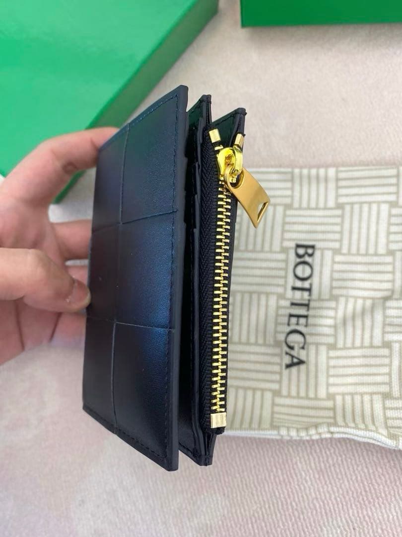 Bottega Veneta ブラック二つ折り財布