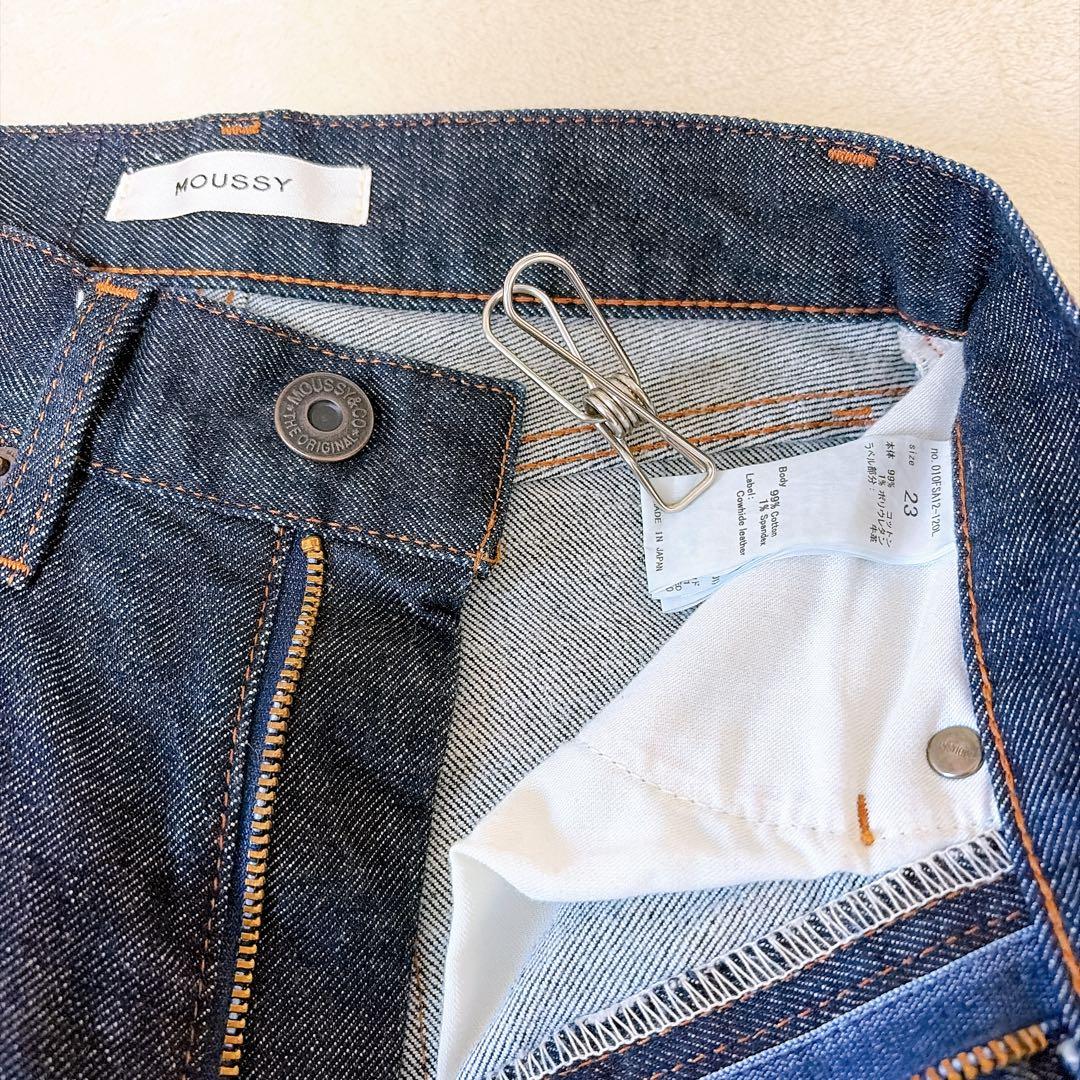 美品 moussy マウジー MVS FLARE フレアデニム インディゴ 23