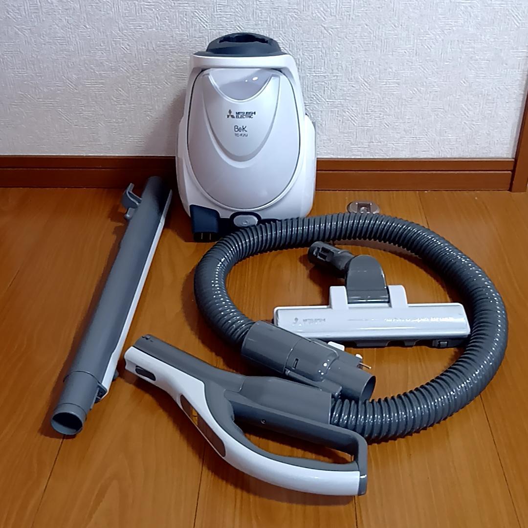 【連休特価】三菱　紙パック式　掃除機　TC-FJ1J-W　2019年製 BeK