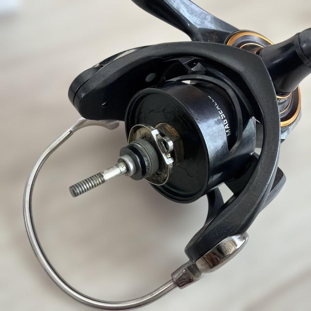 21CALDIA LT 2500S-XH スピニングリール