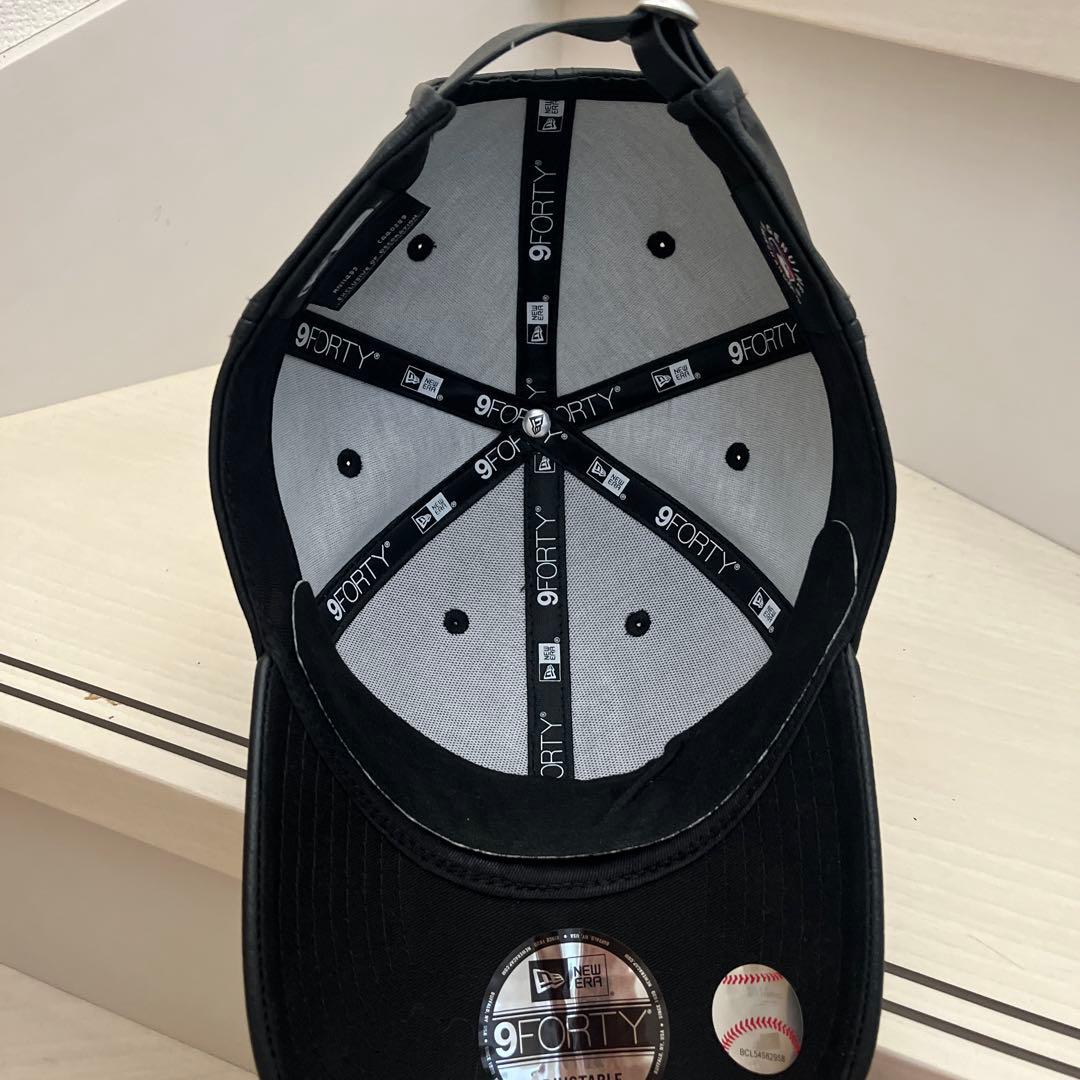 NEW ERA 9FORTY ブラックレザーキャップ