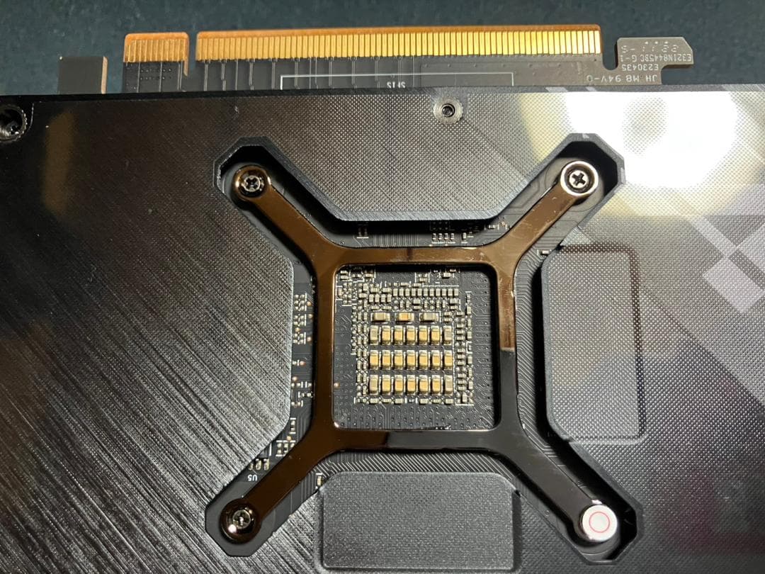 グラフィックボード・グラボ・ビデオカード ASUS ROG STRIX RX6600XT 8GB