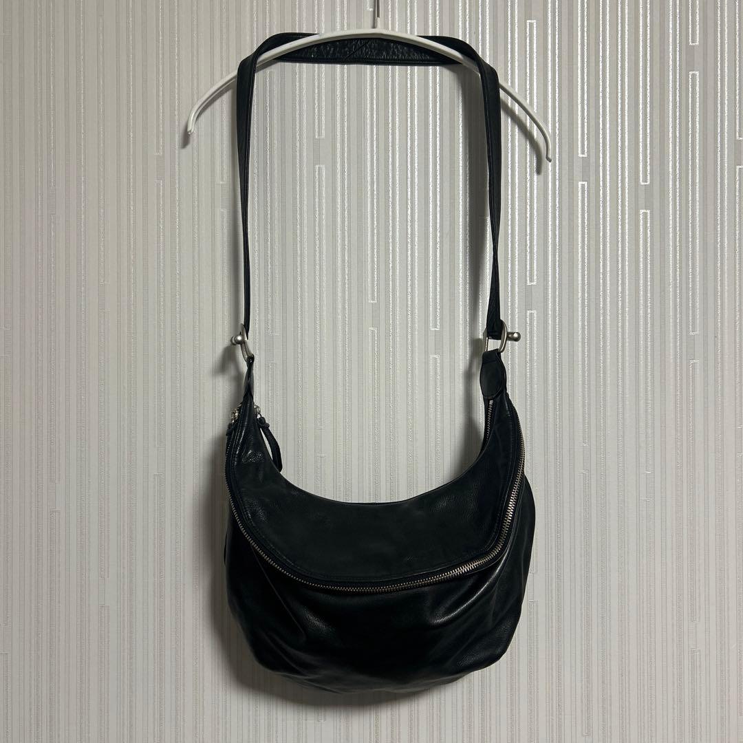 【美品】本革レザー ボディバッグ ワンショルダー 斜めがけ