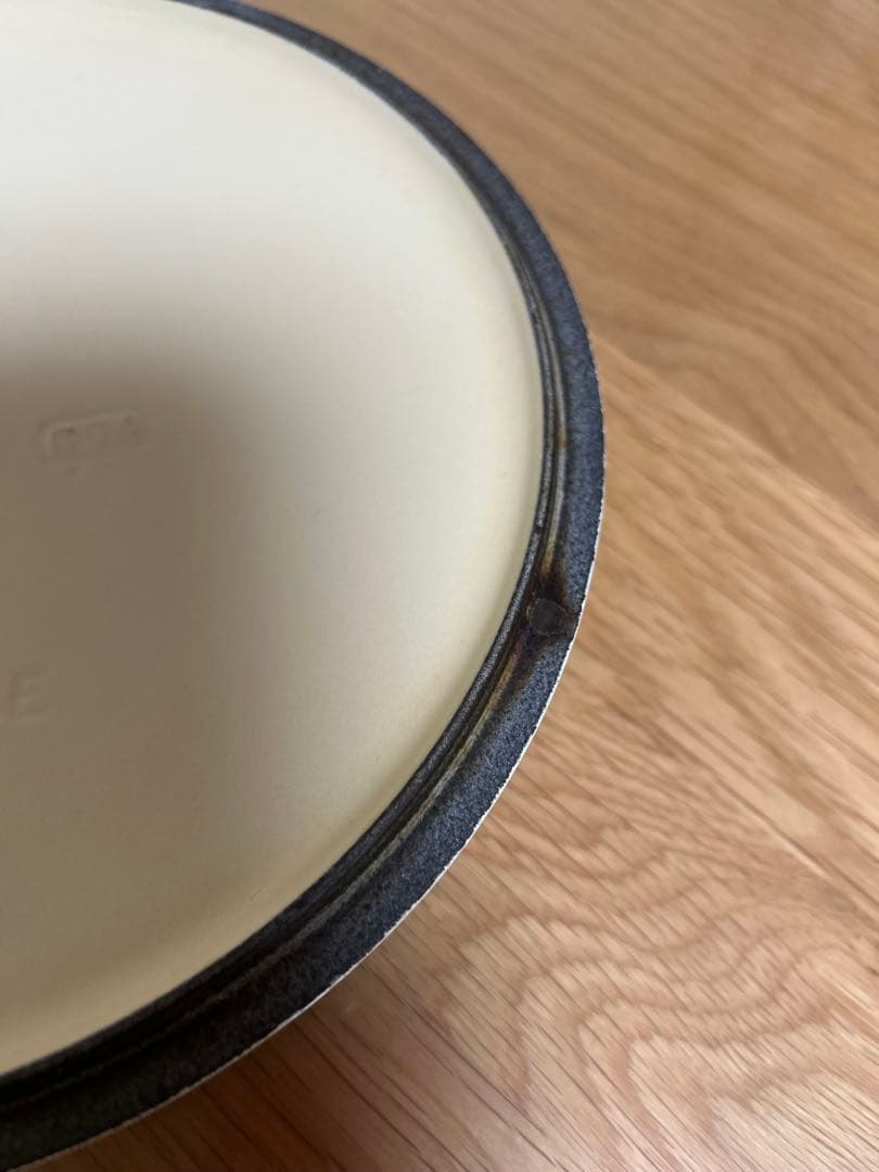 LE CREUSET ル・クルーゼ　ベージュ　両手鍋 22cm