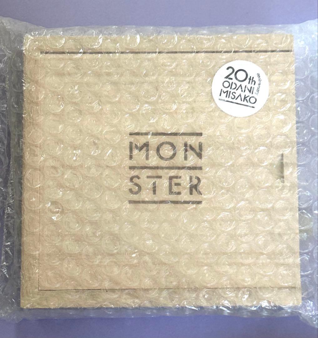 入手困難　おまけ付！ 小谷美紗子　CD　MONSTER　特別“木の箱”仕様盤