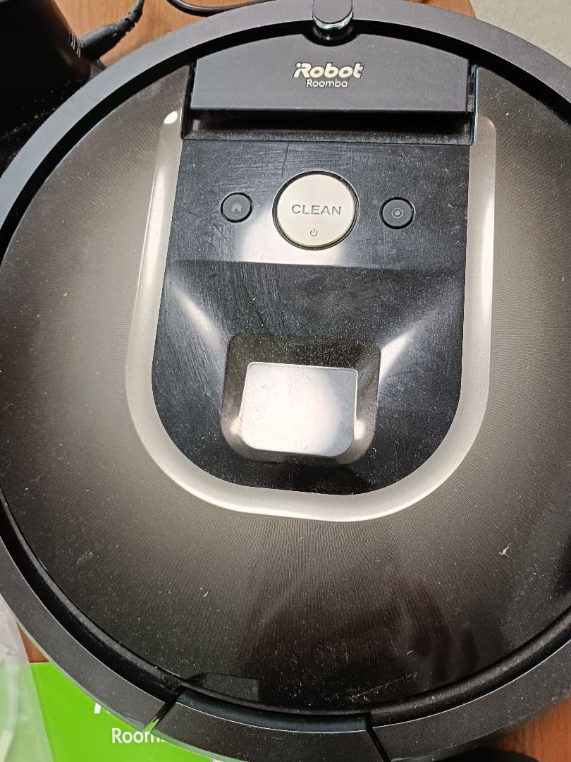 iRobot Roomba 本体と付属品【お値下げ交渉OK◎】