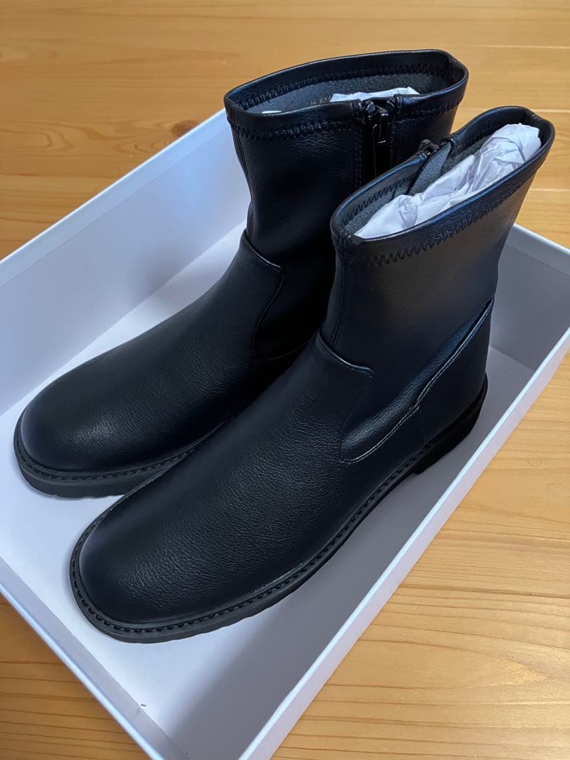 【新品未使用】3.5cmトラックソールフィットショートブーツ　ＸＬ