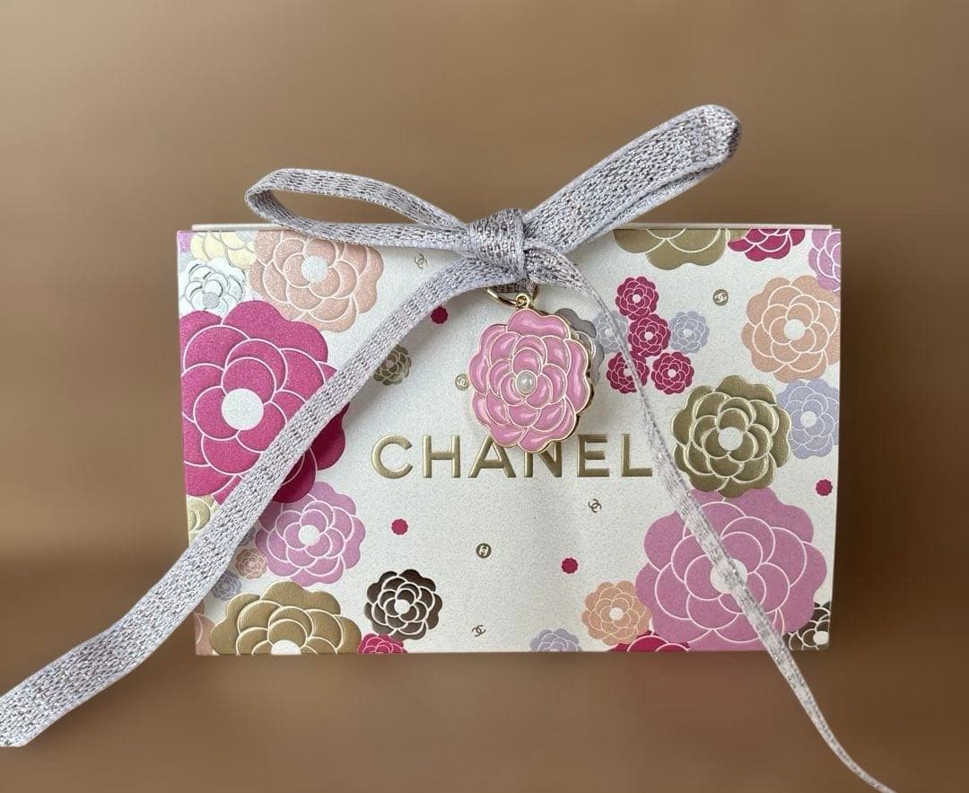 CHANEL エクラ　プルミエ　ラ　バーズ　ロゼ メークアップベース