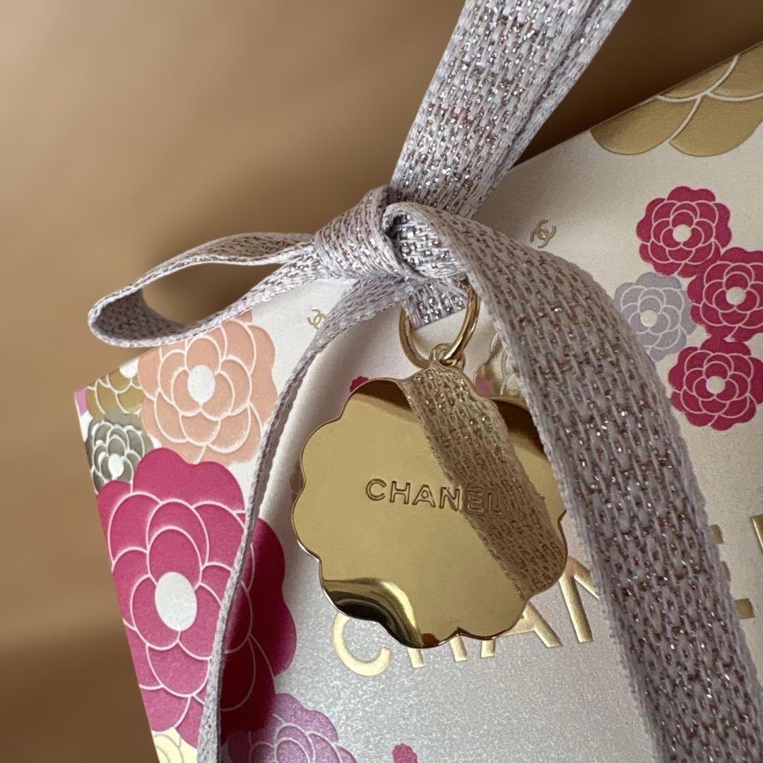 CHANEL エクラ　プルミエ　ラ　バーズ　ロゼ メークアップベース