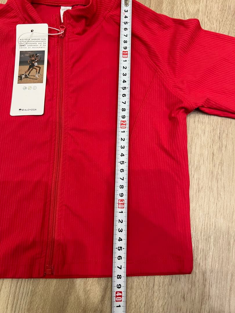 alo yoga レッド ジップアップジャケット