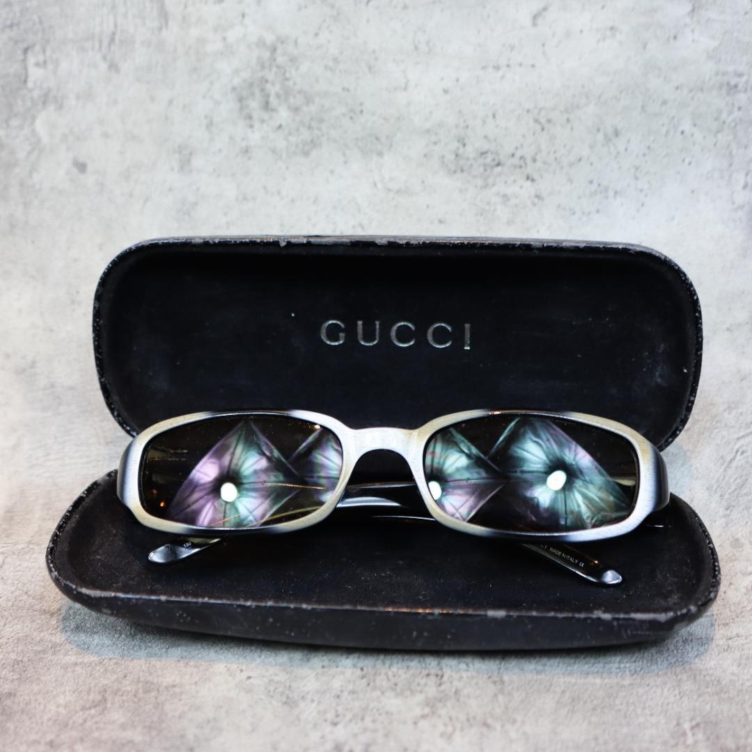 GUCCI（グッチ） ロゴデザイン サングラス ユニセックス