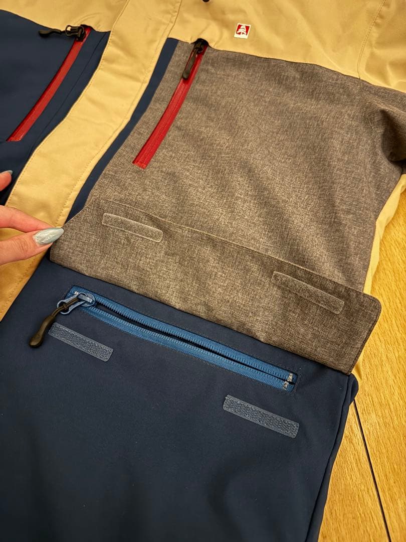 【総額4万】シュトロイレ スノボ　スキーウェア 上下セット　ARBNグローブ付き