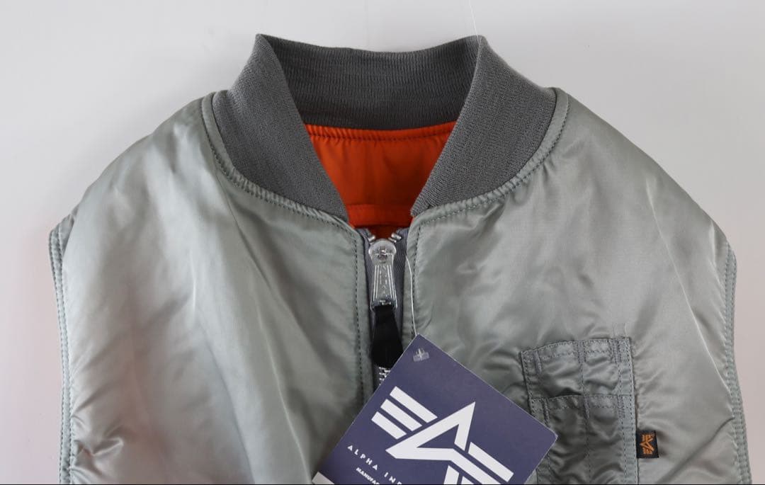 出*m様 デッドストックALPHA INDUSTRIES MA-1 ベストシルバ