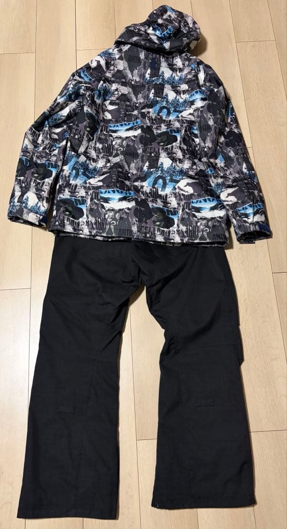 スキー　スノボ　ウェア