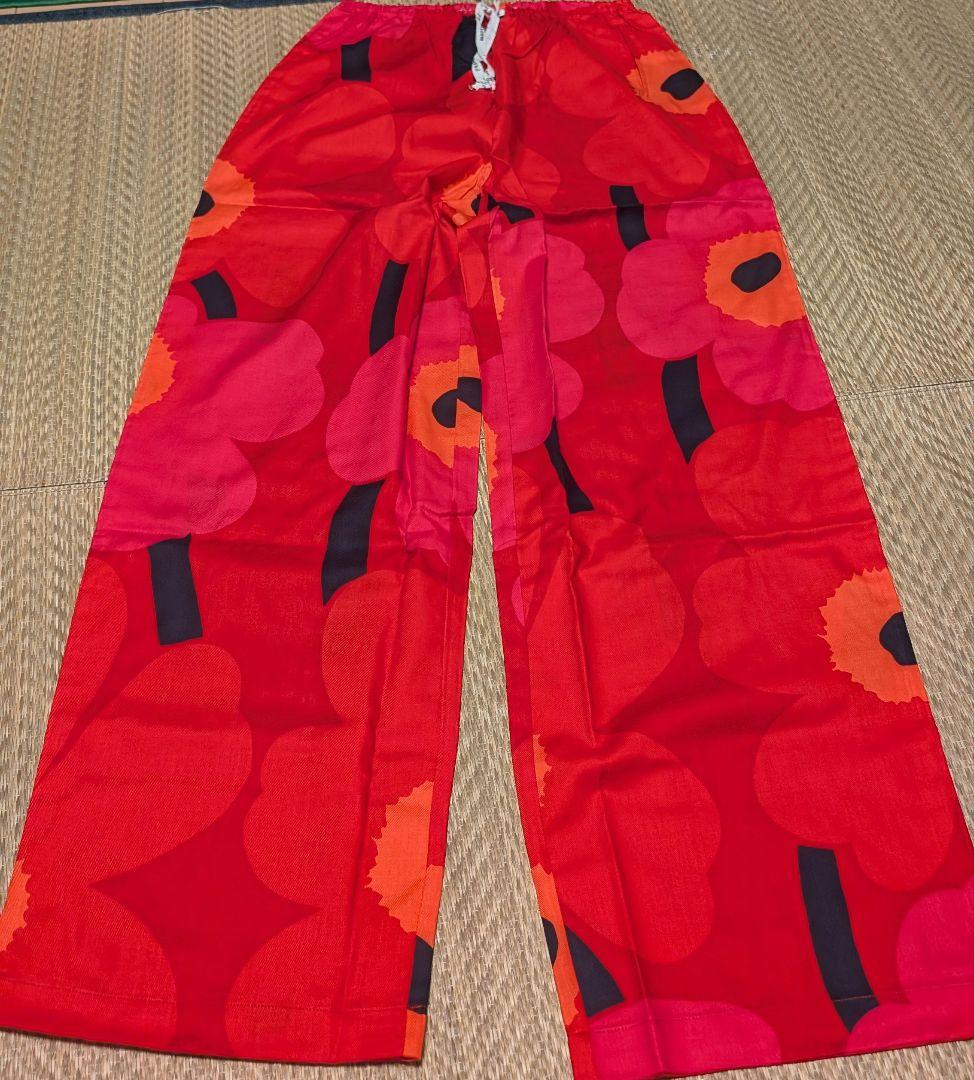 marimekko フラワーパターン パジャマセット