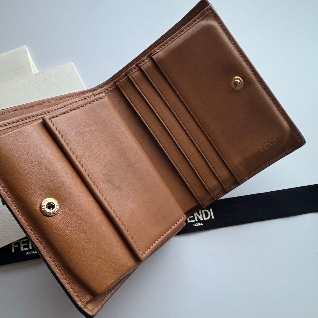 【限定価格】 328 FENDI フェンディ 2つ折り財布