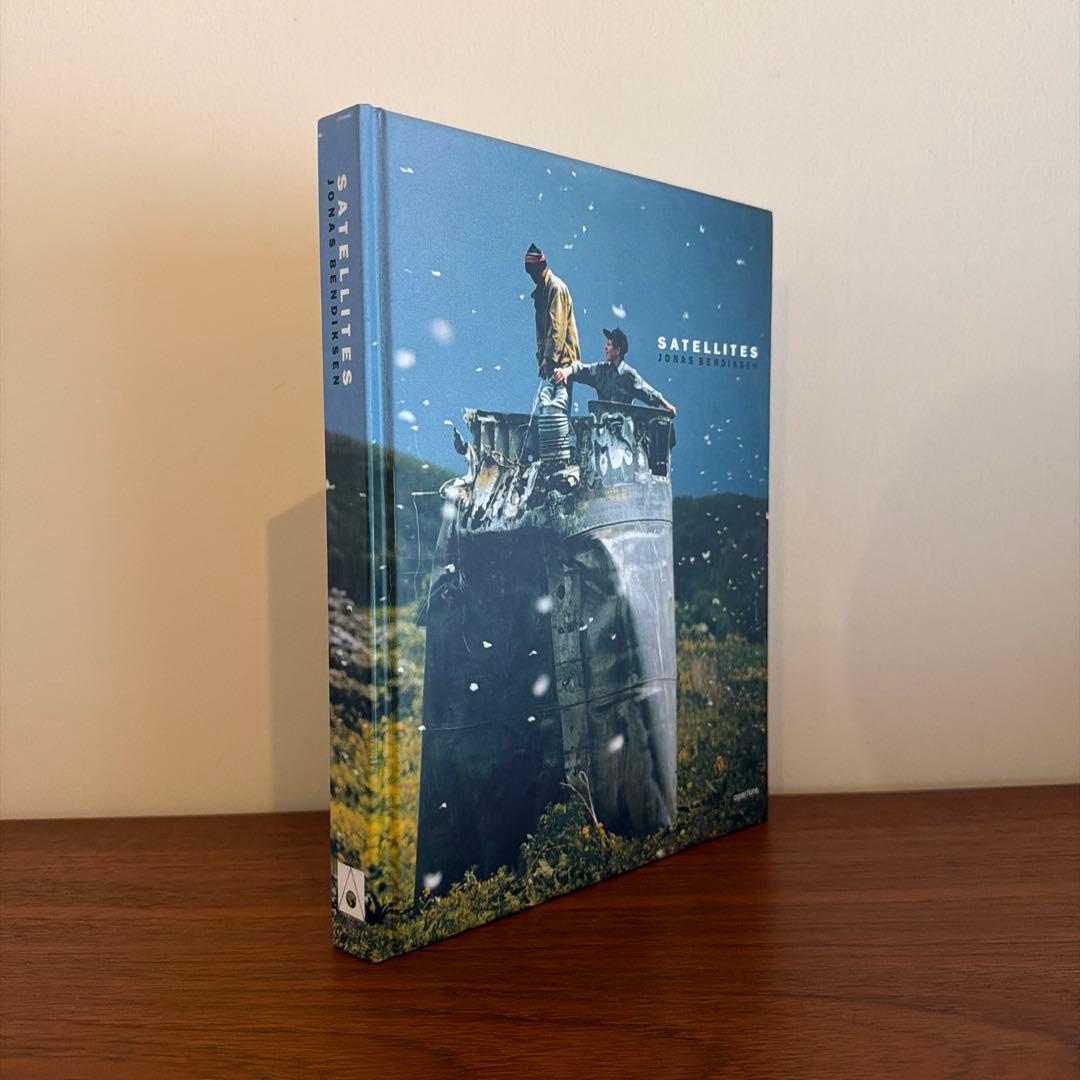 SATELLITES Jonas Bendiksen ジョナスベンディクセン