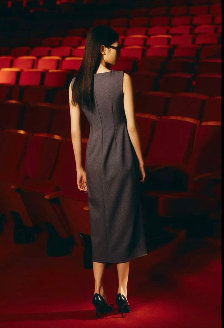ZARA グレー ドレープミデイワンピース