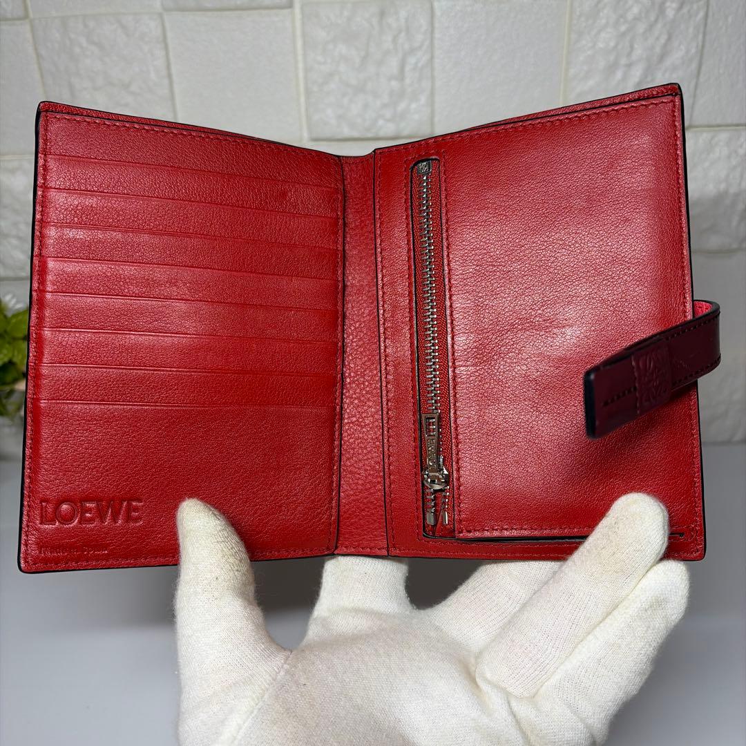 超美品 LOEWE 二つ折り財布 バーティカル ウォレット ミディアム