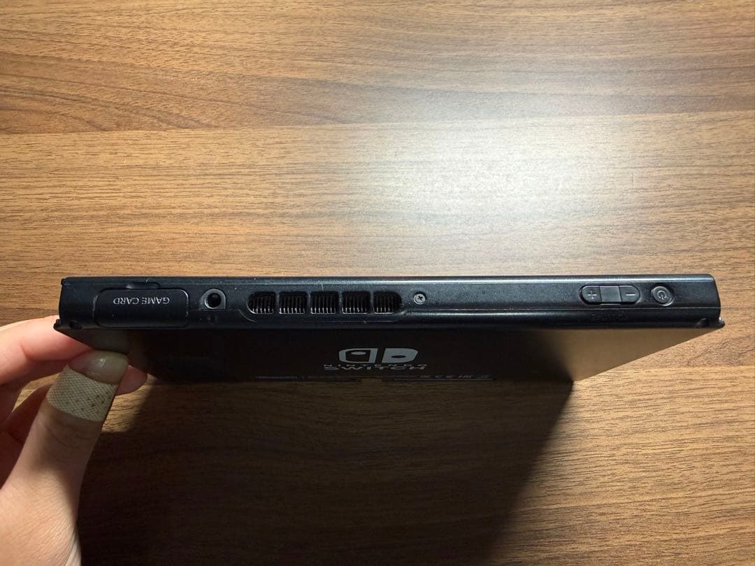 【動作品】Nintendo Switch ネオンブルー・ネオンレッド 外箱有