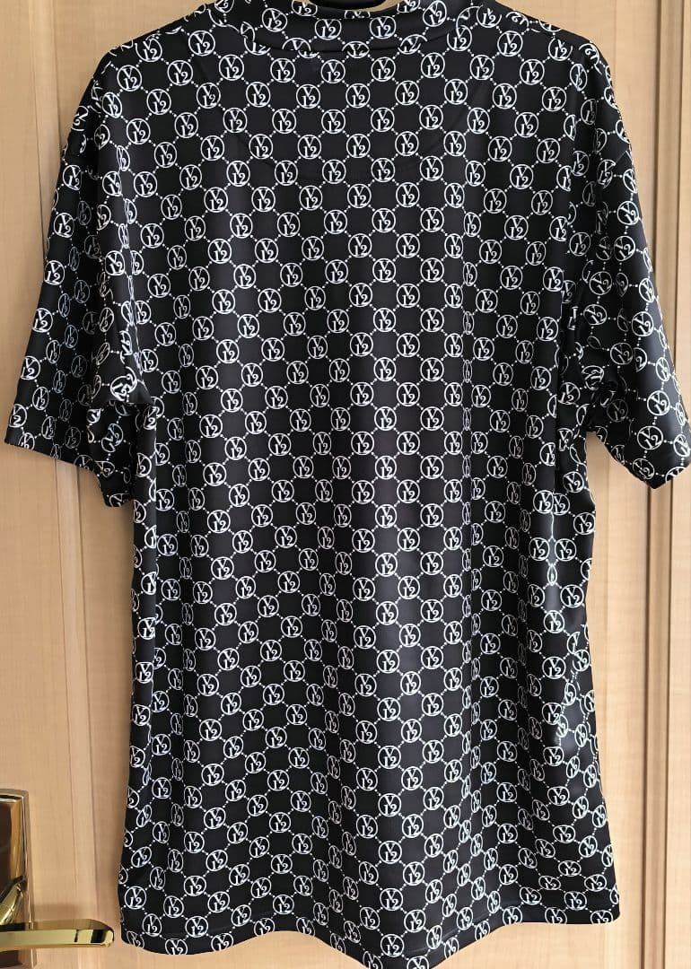 美品　V12 　ゴルフウエア　半袖 MONOGRAM MOCK ブラック　L