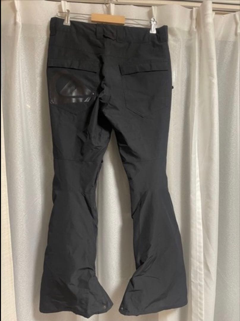 【歳末セール中❗️】QUIKSILVER スノボウェア
