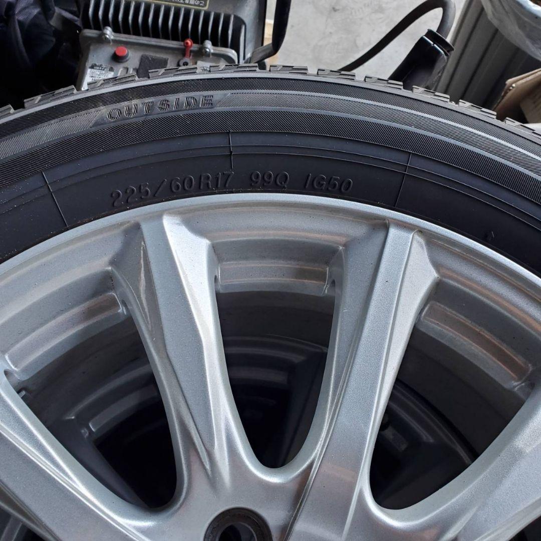 お値下げ【室内保管】スタッドレスタイヤ 225/60R17 99Q 4本セット