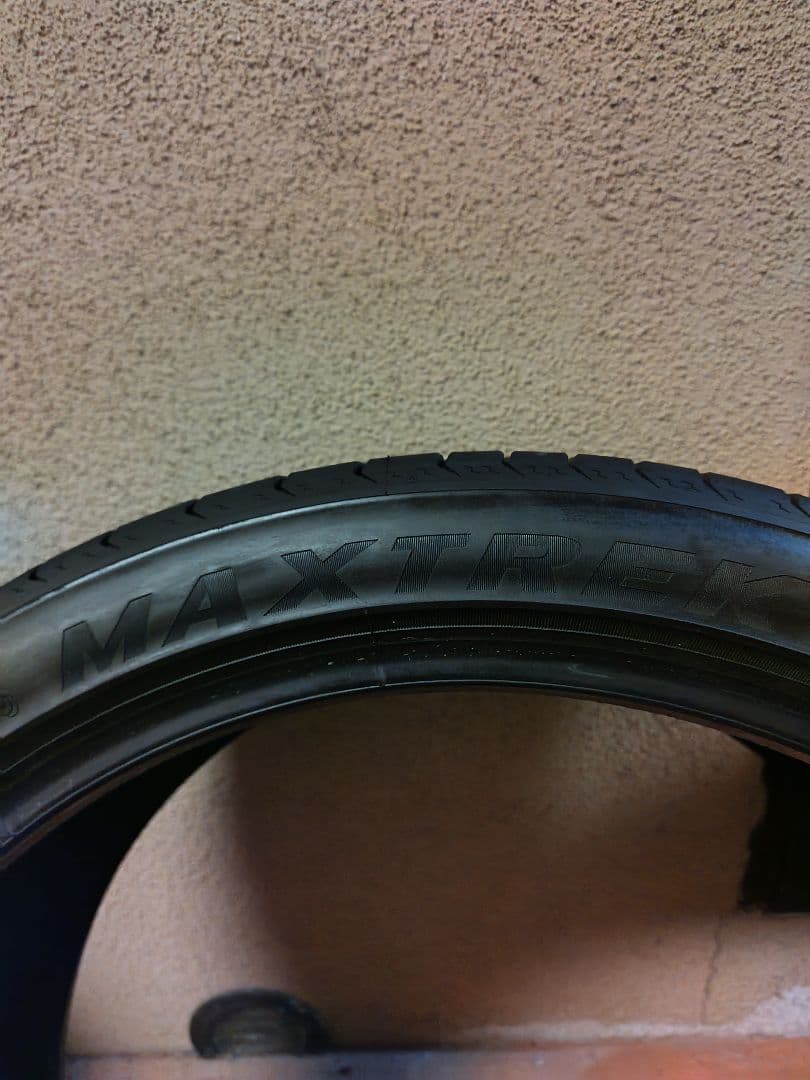 こーじまる275/35/R21 MAXTREK MAXIMUS M2 　㉚
