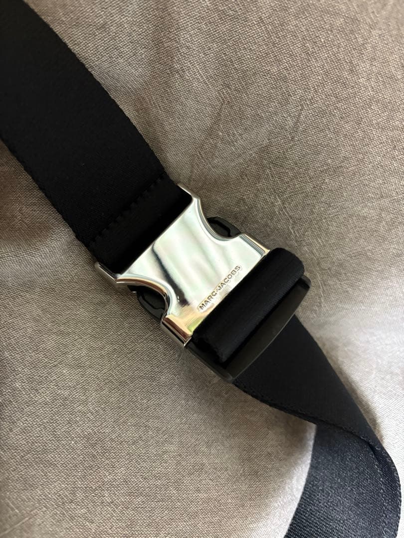 【超美品】MARC JACOBS マークジェイコブス ボディバック