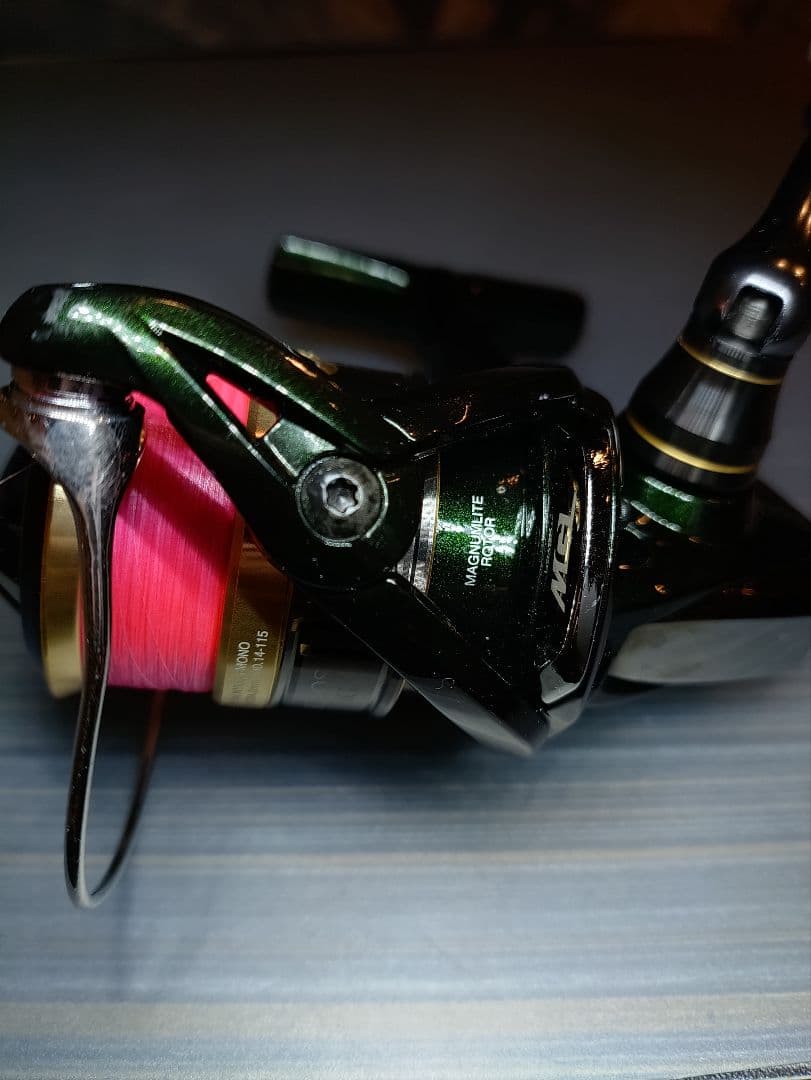 シマノ　18カーディフCI4 1000SHG(中古品)