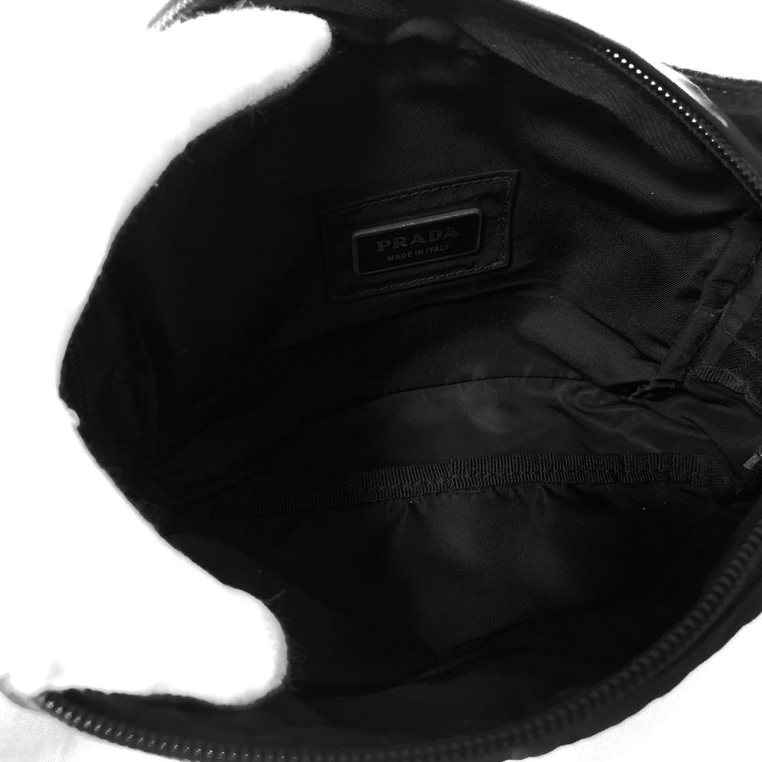 希少　良品　PRADA プラダ　ウエストバッグ　ボディバッグ　ブラック　ナイロン