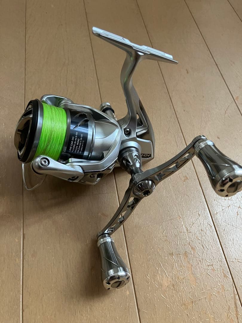 SHIMANO STRADIC 2500HGS スピニングリール