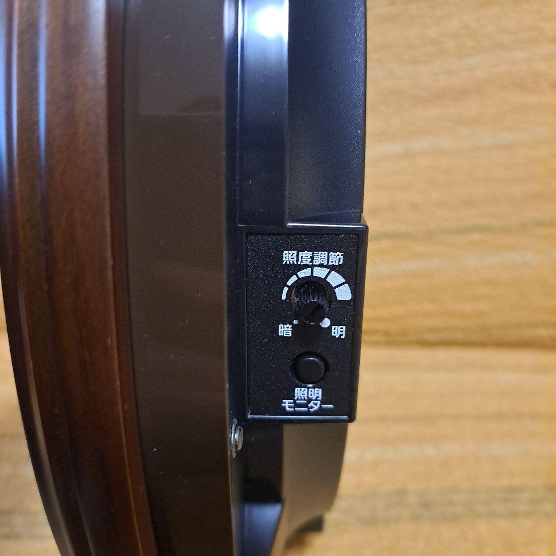 CITIZEN 掛時計 明るさ調整機能付き ブラウン