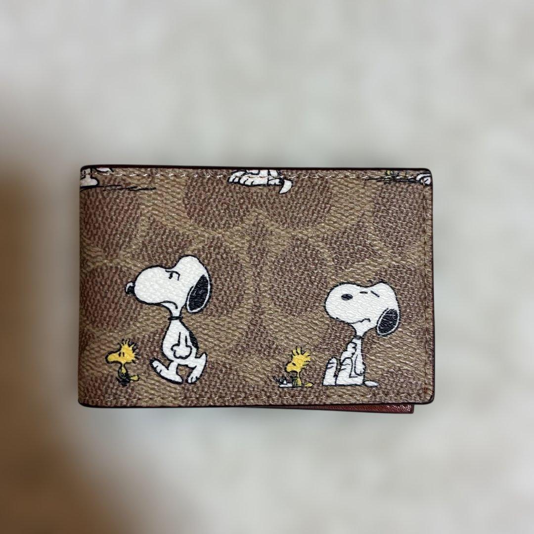 【新品未使用】COACH コーチ　スヌーピー　二つ折り財布