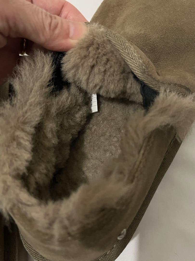 emu ムートンブーツ スリッポン　UGG ミネトンカ好きな方　防寒シープスキン