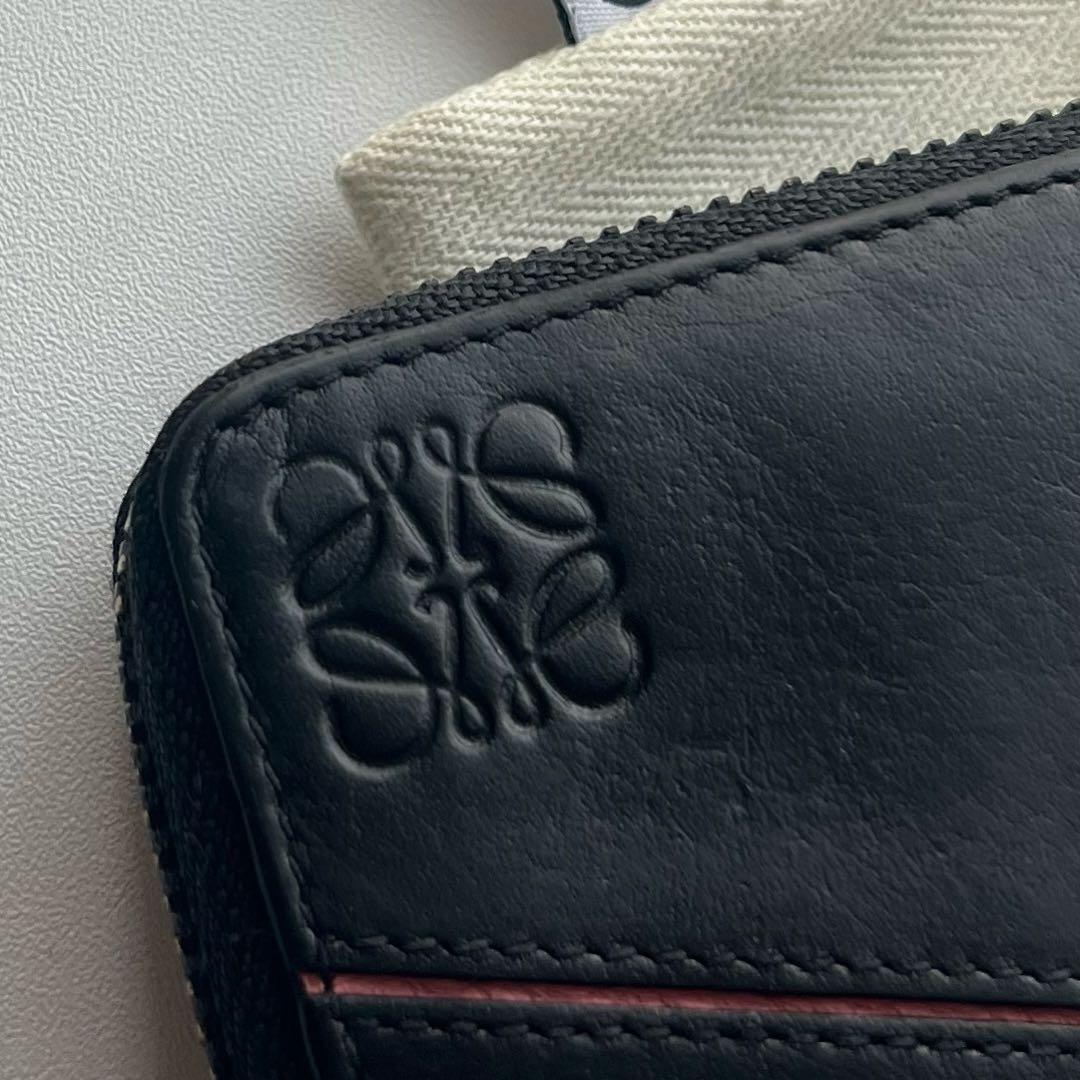 235 美品 LOEWE ロエベ 2つ折り財布