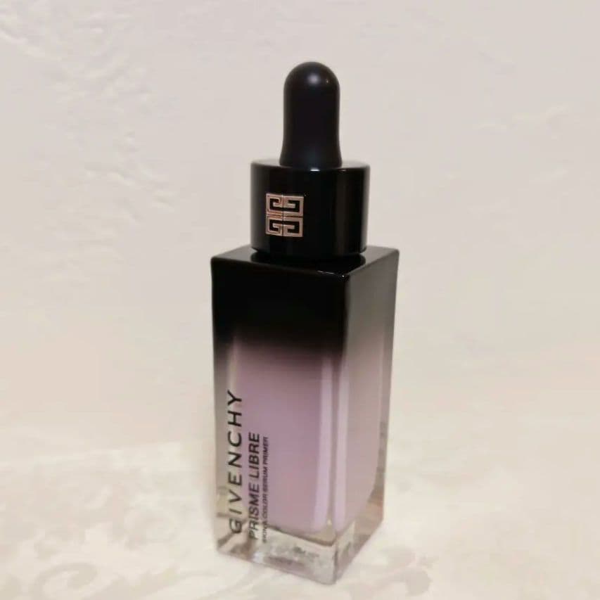 ジバンシィ プリズム・リーブル・ケア＆カラー・セラム・プライマー パープル