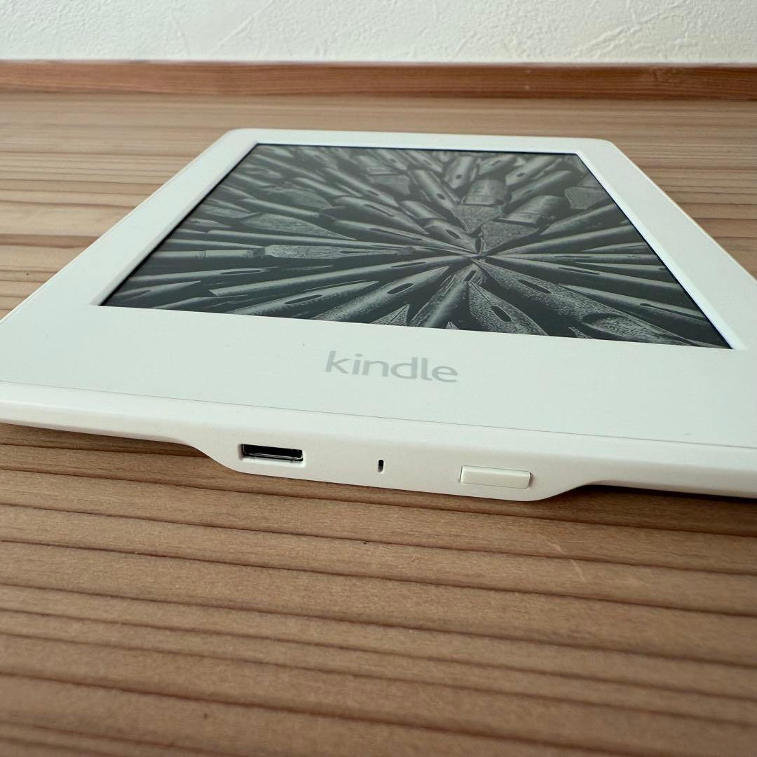 Amazon kindle Paperwhite 第7世代マンガモデル　箱あり