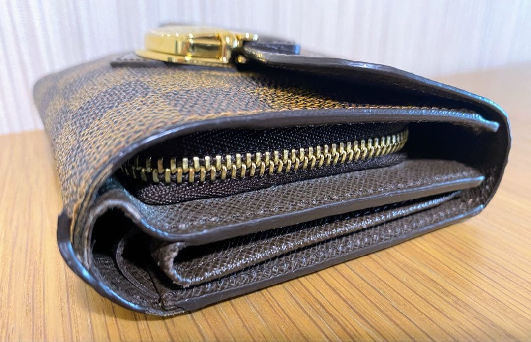 ルイヴィトン ポルトフォイユ ジョイ ダミエ エベヌ 三つ折り財布