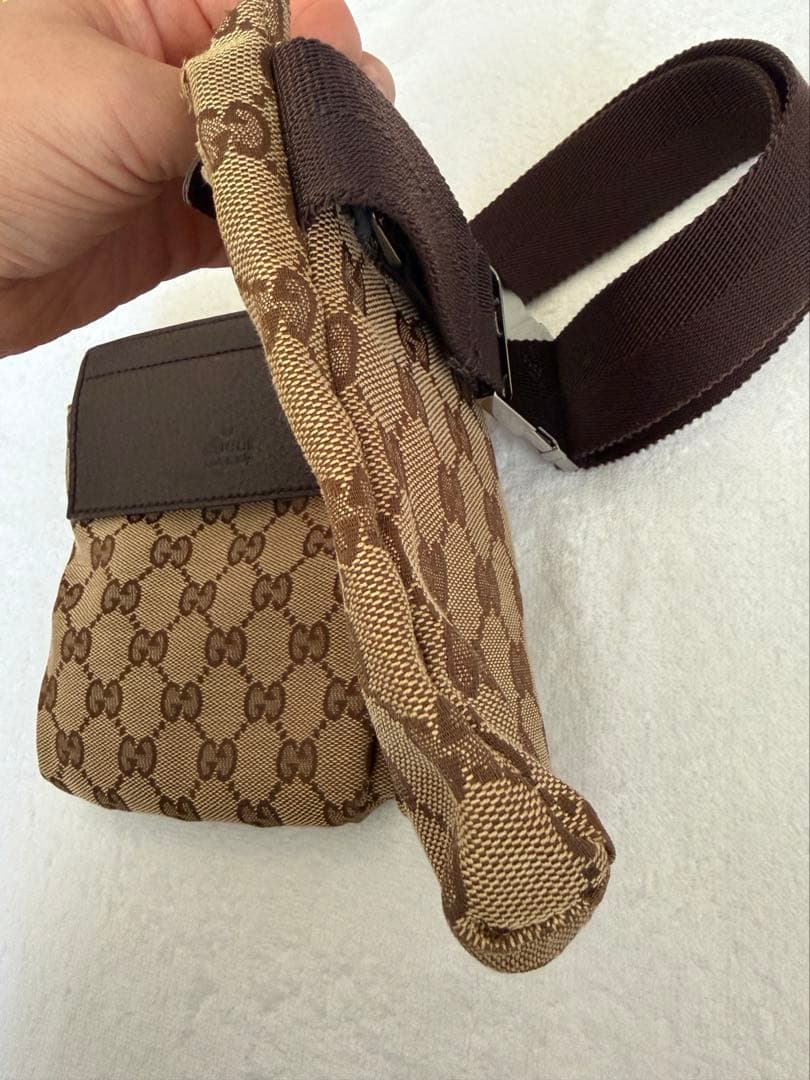 【美品】GUCCI グッチ ウエストポーチ GGキャンバス ボディバッグ