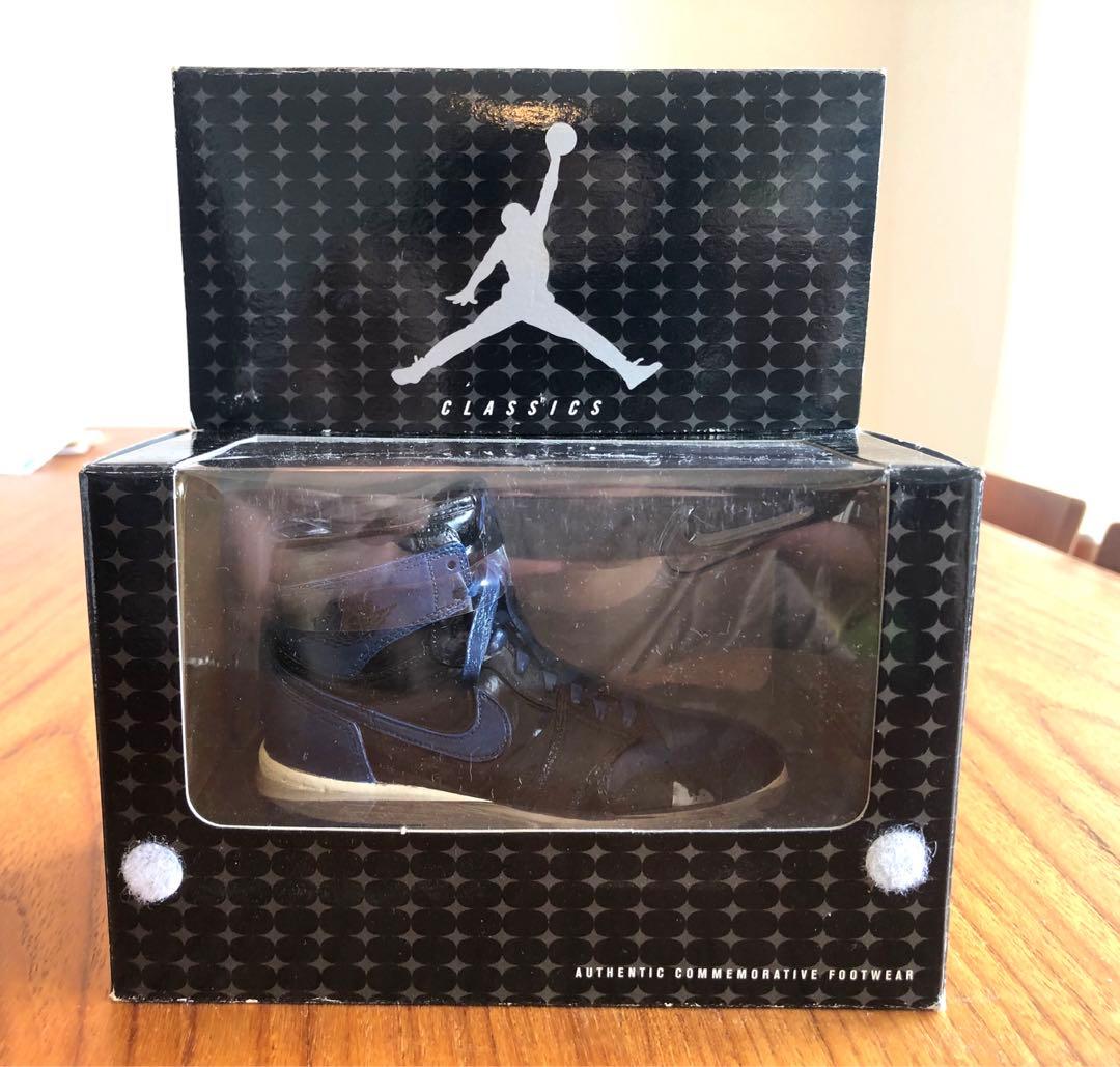 最終値下げ　Air Jordan 1 フィギュア 3カラーセット　希少品